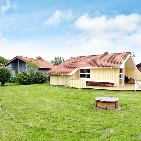 4 Star In Ottendorf 度假居